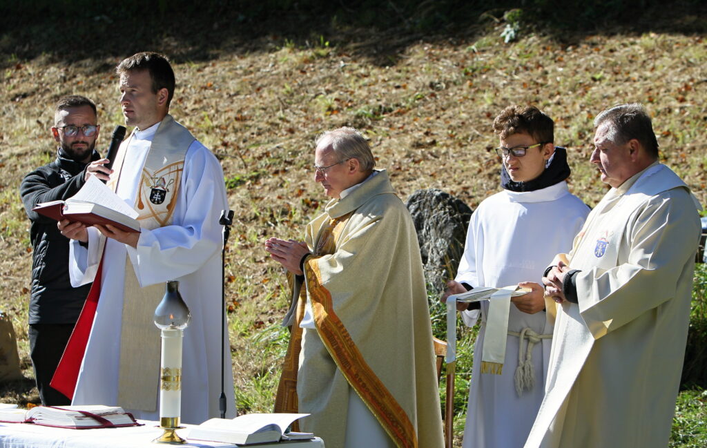 Pietna spomienka na obete bohoslužba
