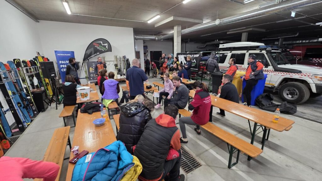 účastníci memoriálu 