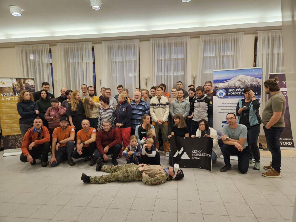 Spločná fotografia zúčastnených 