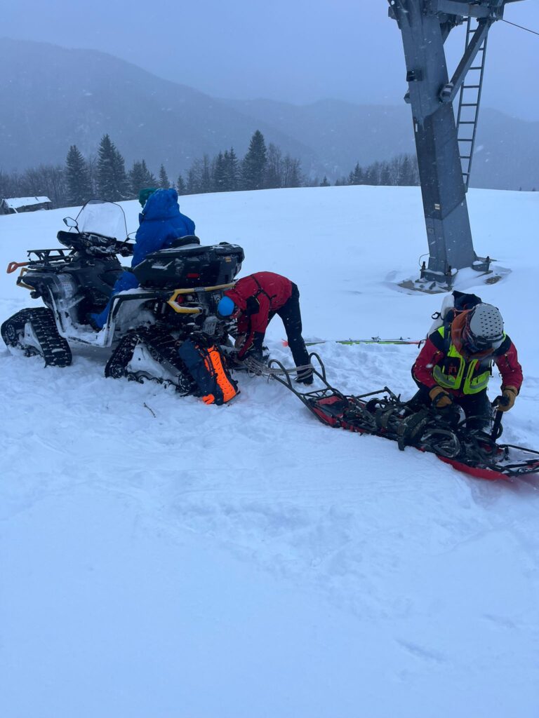 Pacientka na štvorkolke HZS