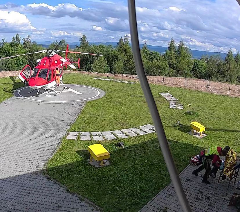 ošetrenie pacienta na heliporte v Starom Smokovci 