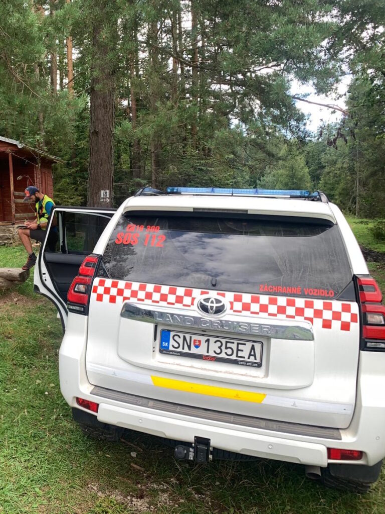 ilustračná foto - záchranné vozidlo HZS na Kláštorisku