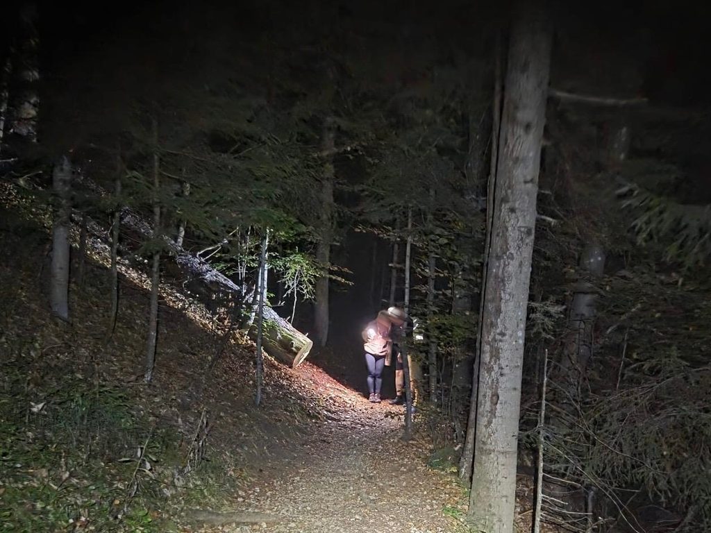 uviaznutá dvojica turistov v Slovenskom raji
