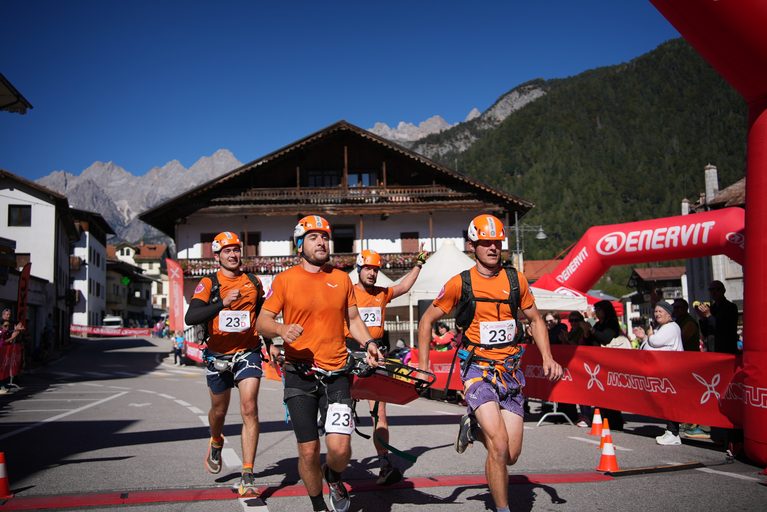 Článok: Slovenskí horskí záchranári na Dolomiti Rescue Race 2026
