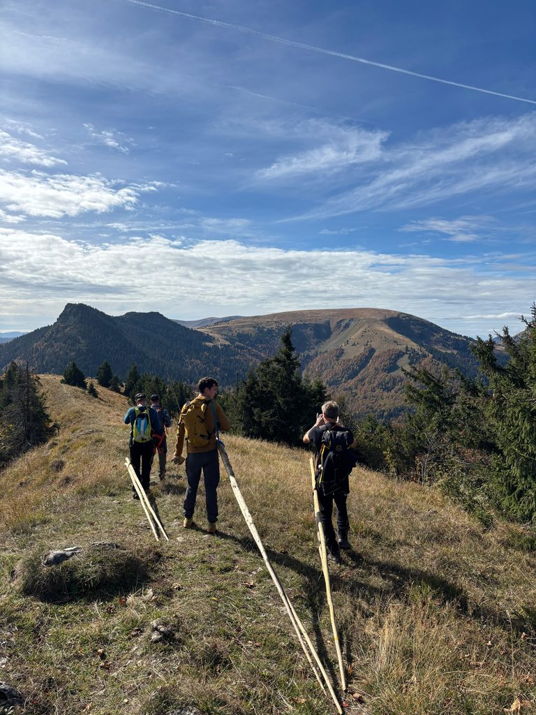 Článok: Veľká Fatra má obnovené zimné tyčové značenie